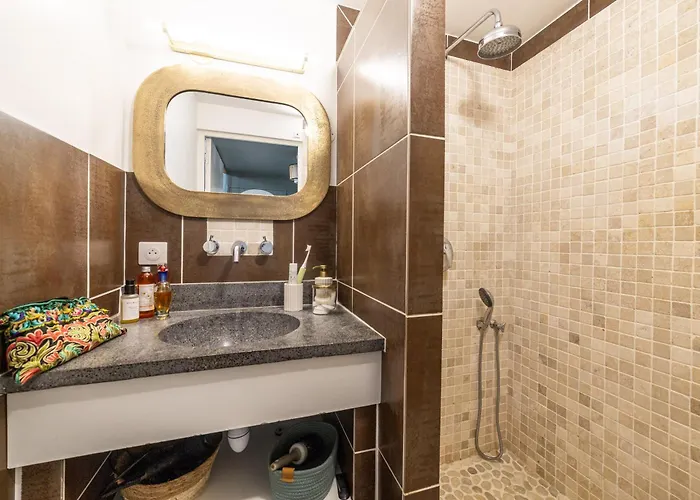 Surf 300m De La * Biarritz