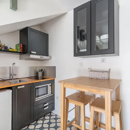 Lejlighed Surf 300m De La *