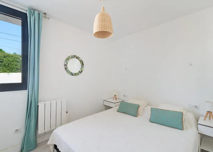 Surf 300m De La 아파트 *