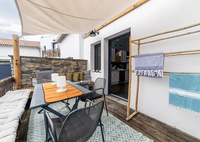 Surf 300m De La 公寓